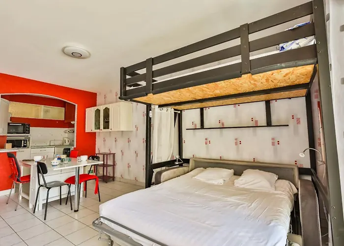 Valentin - 50m - Parking 아파트