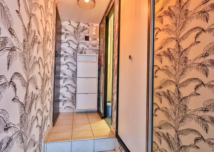 Valentin - 50m - Parking 아파트 *