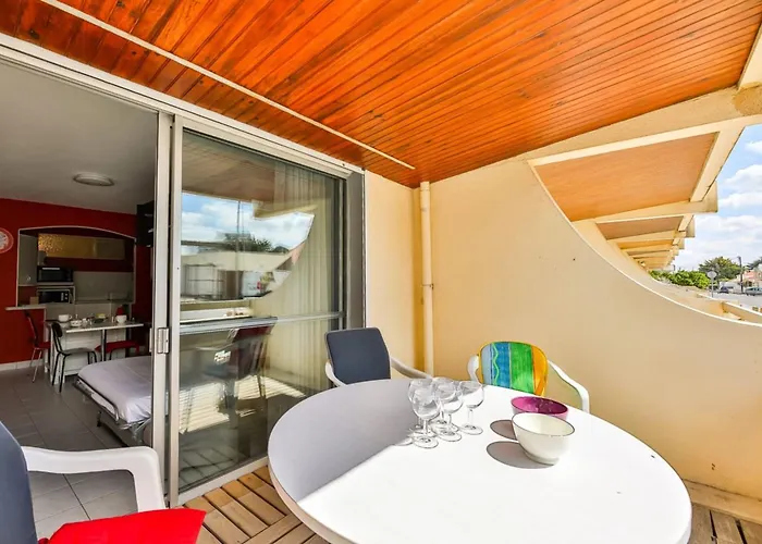 Valentin - 50m - Parking *